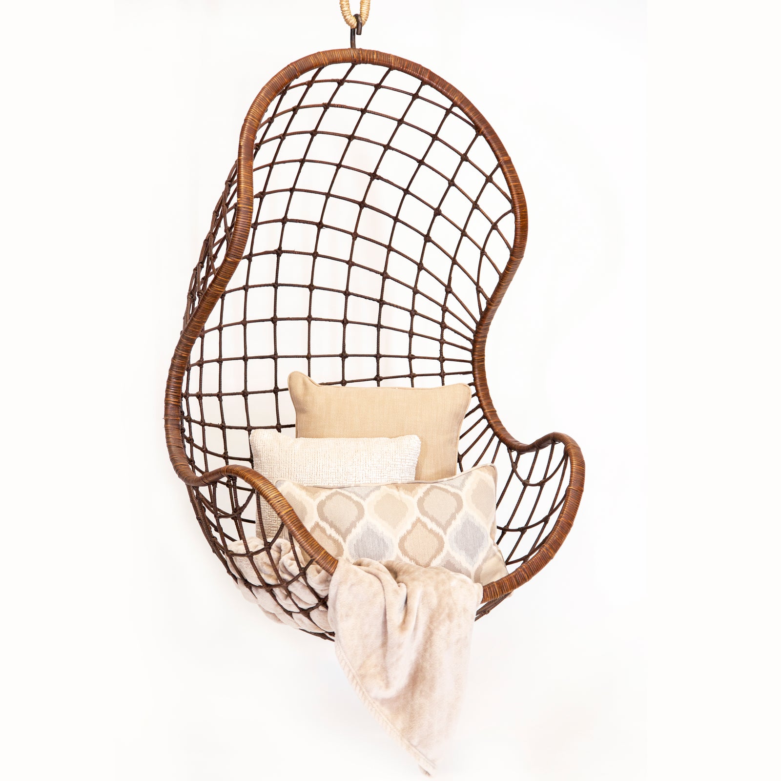 Seashell hanging chair