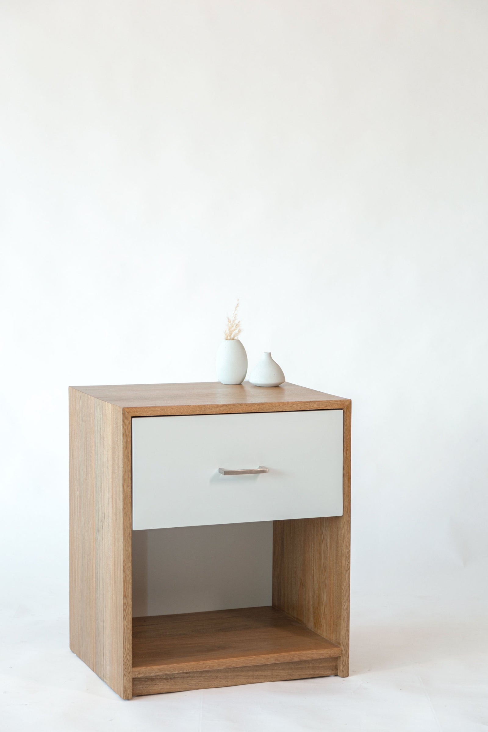 Jeel Nightstand